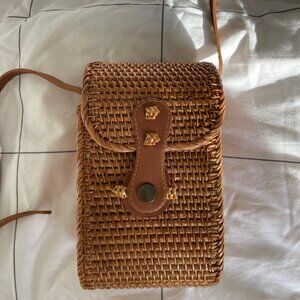 Woven wicker rattan straw raffia basket crossbody bag - good used condition